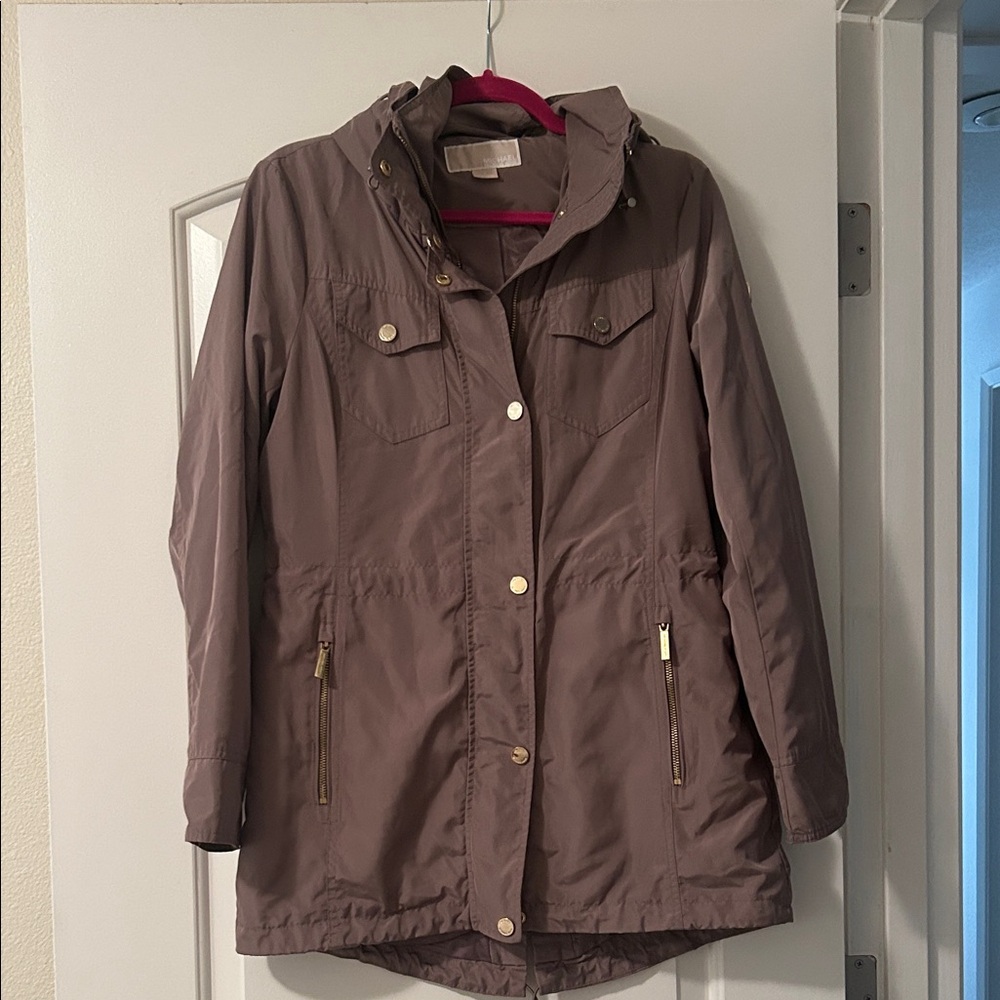 Michael Kors Taupe Trench Coat. Water repellant. Size small